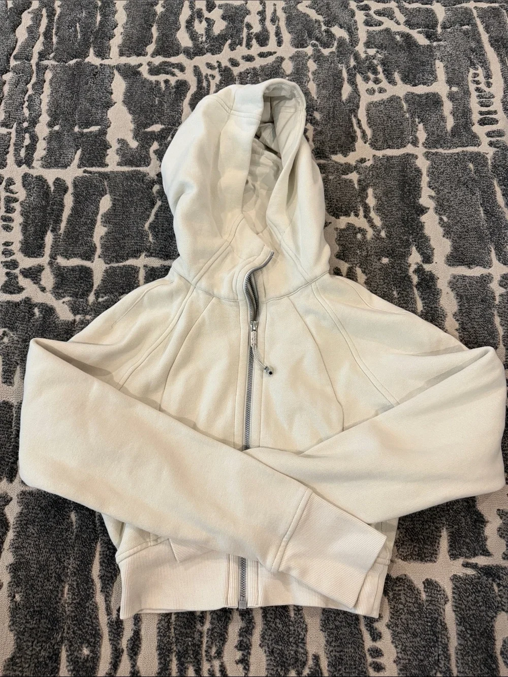 Lululemon Scuba Full Zip Cropped Hoodie Bone Size 4